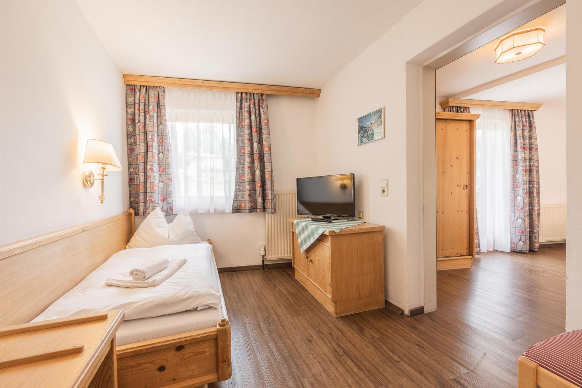 Batzenhaeusl Hotell Seefeld in Tirol Eksteriør bilde