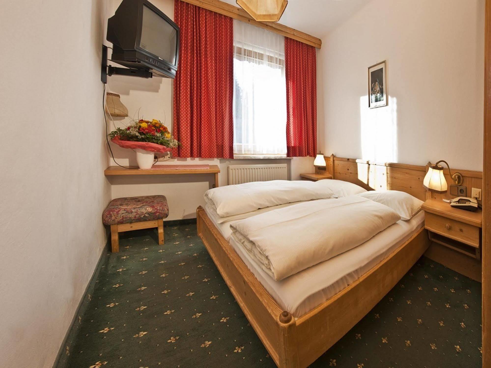 Batzenhaeusl Hotell Seefeld in Tirol Eksteriør bilde