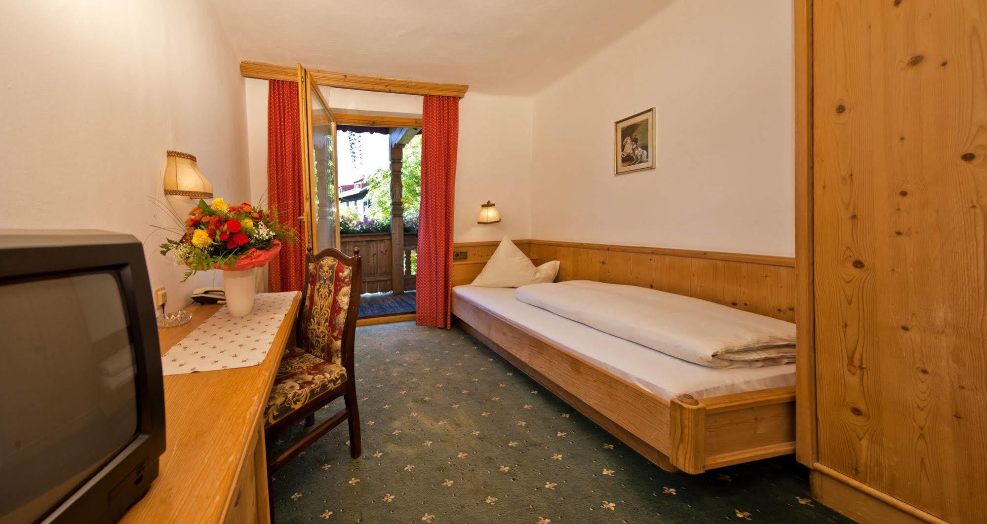 Batzenhaeusl Hotell Seefeld in Tirol Eksteriør bilde